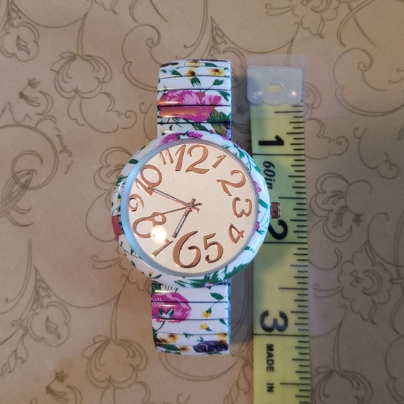 Jewelry - Flower Watch